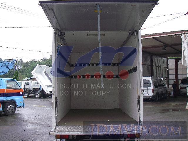 2002 ISUZU UMAX_ISU  NHR69E - 135277 - UMAX