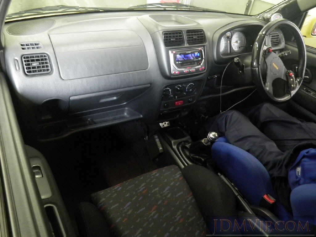 2004 SUZUKI SWIFT _ HT81S - 10020 - USS Yokohama